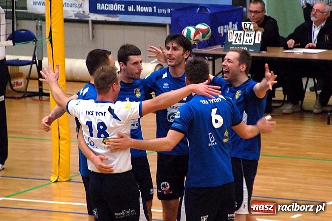 Zdjęcie w galerii na portalu naszraciborz.pl: AZS Rafako przegrał z liderem wiadomości z regionu