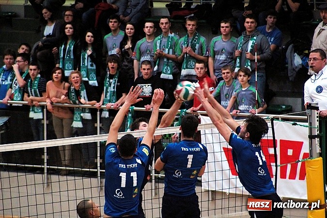 Zdjęcie w galerii na portalu naszraciborz.pl: AZS Rafako przegrał z liderem wiadomości z regionu