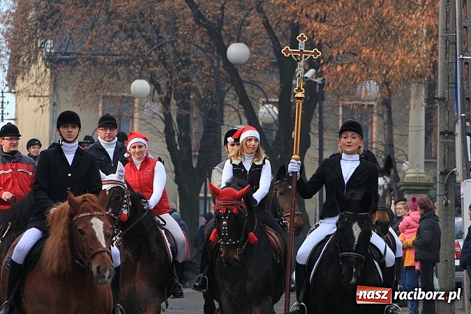 Zdjęcie w galerii na portalu naszraciborz.pl: Procesja na koniach z okazji dnia św. Mikołaja wiadomości z regionu