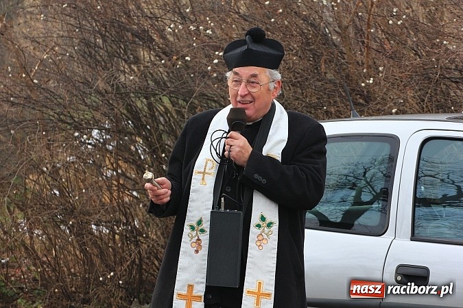 Zdjęcie w galerii na portalu naszraciborz.pl: Procesja na koniach z okazji dnia św. Mikołaja wiadomości z regionu