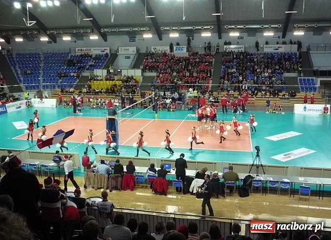 Zdjęcie w galerii na portalu naszraciborz.pl: Z Tworkowa na siatkarską Ligę Mistrzów wiadomości z regionu