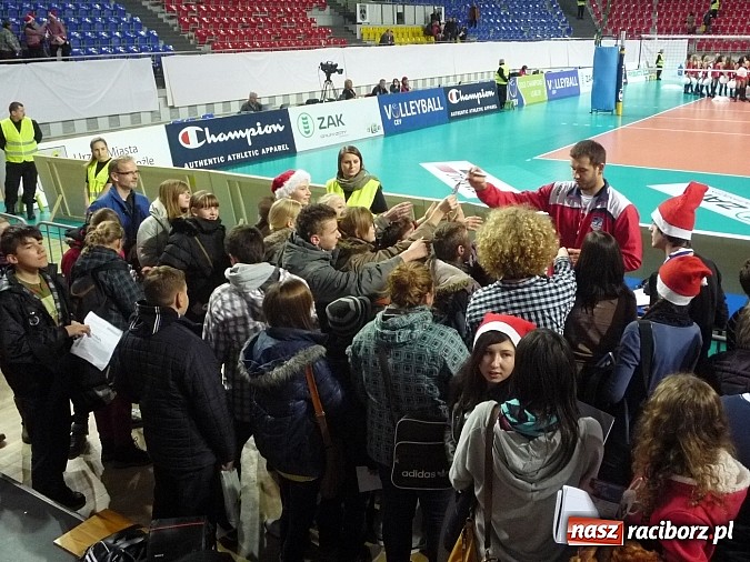 Zdjęcie w galerii na portalu naszraciborz.pl: Z Tworkowa na siatkarską Ligę Mistrzów wiadomości z regionu