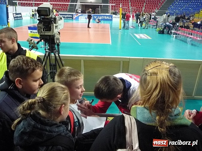 Zdjęcie w galerii na portalu naszraciborz.pl: Z Tworkowa na siatkarską Ligę Mistrzów wiadomości z regionu