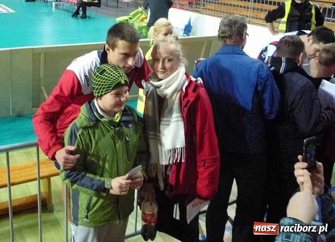 Zdjęcie w galerii na portalu naszraciborz.pl: Z Tworkowa na siatkarską Ligę Mistrzów wiadomości z regionu