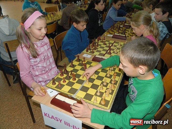 Zdjęcie w galerii na portalu naszraciborz.pl: Szach i mat w SP 4 wiadomości z regionu