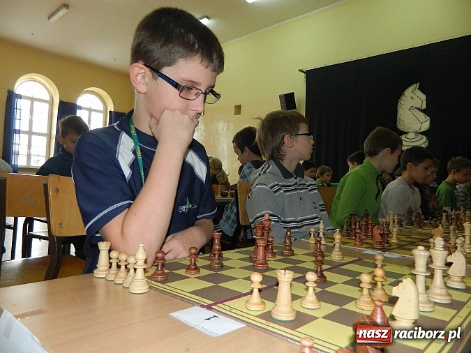 Zdjęcie w galerii na portalu naszraciborz.pl: Szach i mat w SP 4 wiadomości z regionu
