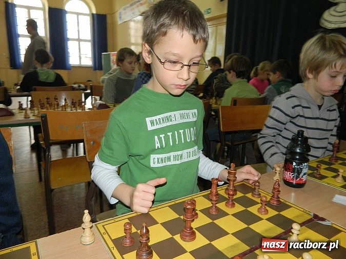 Zdjęcie w galerii na portalu naszraciborz.pl: Szach i mat w SP 4 wiadomości z regionu