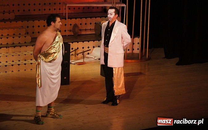 Zdjęcie w galerii na portalu naszraciborz.pl: Pełna sala na Orfeuszu w piekle wiadomości z regionu