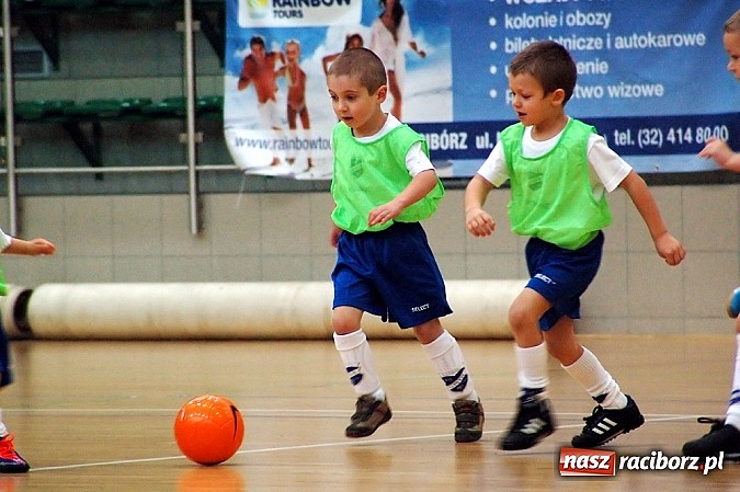 Zdjęcie w galerii na portalu naszraciborz.pl: Piłkarskie mikołajki z Unią Racibórz wiadomości z regionu
