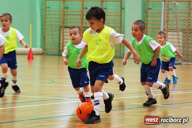 Zdjęcie w galerii na portalu naszraciborz.pl: Piłkarskie mikołajki z Unią Racibórz wiadomości z regionu