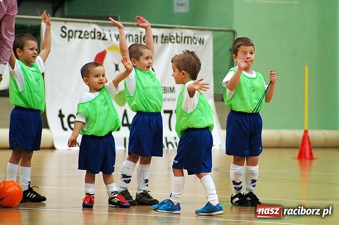 Zdjęcie w galerii na portalu naszraciborz.pl: Piłkarskie mikołajki z Unią Racibórz wiadomości z regionu