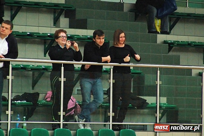 Zdjęcie w galerii na portalu naszraciborz.pl: Piłkarskie mikołajki z Unią Racibórz wiadomości z regionu