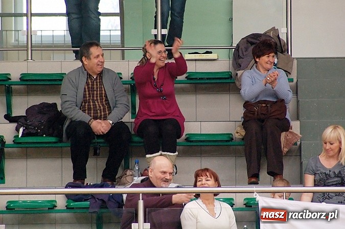 Zdjęcie w galerii na portalu naszraciborz.pl: Piłkarskie mikołajki z Unią Racibórz wiadomości z regionu