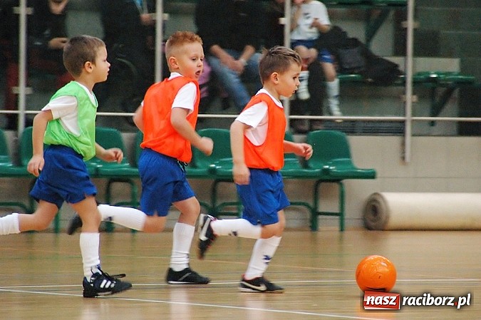 Zdjęcie w galerii na portalu naszraciborz.pl: Piłkarskie mikołajki z Unią Racibórz wiadomości z regionu