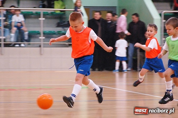 Zdjęcie w galerii na portalu naszraciborz.pl: Piłkarskie mikołajki z Unią Racibórz wiadomości z regionu