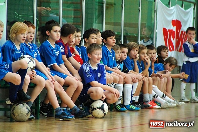 Zdjęcie w galerii na portalu naszraciborz.pl: Piłkarskie mikołajki z Unią Racibórz wiadomości z regionu