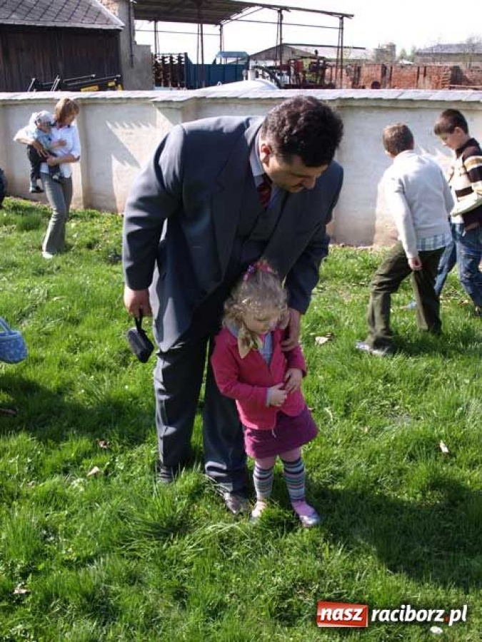 Zdjęcie w galerii na portalu naszraciborz.pl: Wielkanocne spotkanie w ogrodach wiadomości z regionu