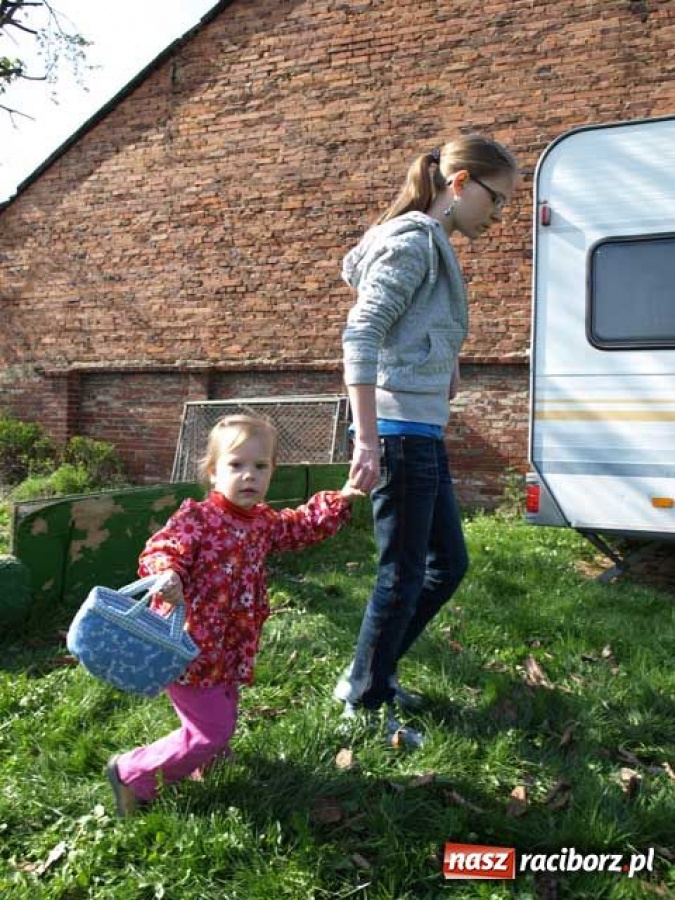 Zdjęcie w galerii na portalu naszraciborz.pl: Wielkanocne spotkanie w ogrodach wiadomości z regionu