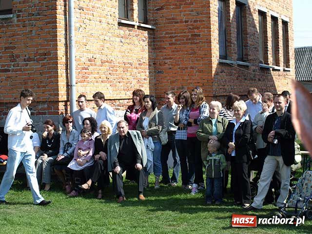 Zdjęcie w galerii na portalu naszraciborz.pl: Wielkanocne spotkanie w ogrodach wiadomości z regionu