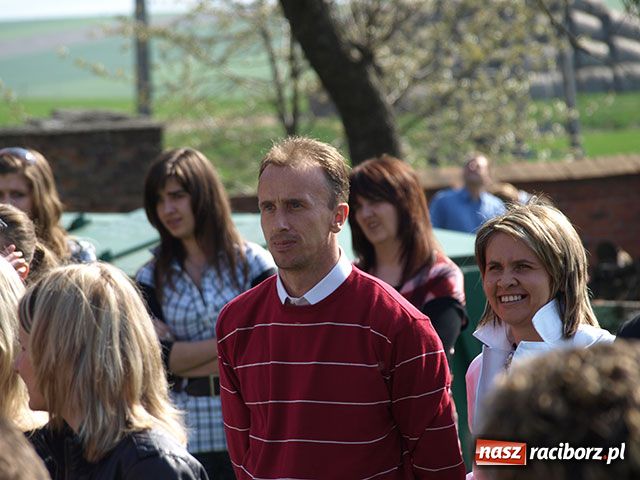 Zdjęcie w galerii na portalu naszraciborz.pl: Wielkanocne spotkanie w ogrodach wiadomości z regionu