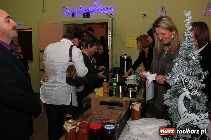 Zdjęcie w galerii na portalu naszraciborz.pl: Świąteczny klimat w Krzanowicach wiadomości z regionu