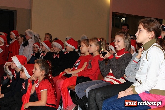 Zdjęcie w galerii na portalu naszraciborz.pl: Świąteczny klimat w Krzanowicach wiadomości z regionu