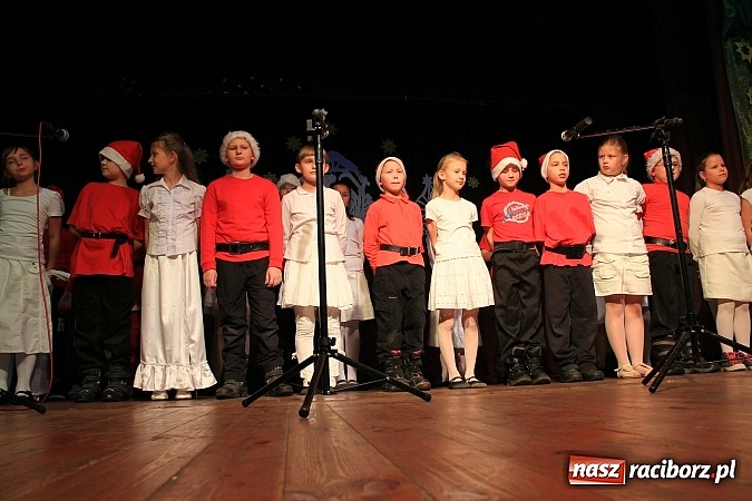 Zdjęcie w galerii na portalu naszraciborz.pl: Świąteczny klimat w Krzanowicach wiadomości z regionu