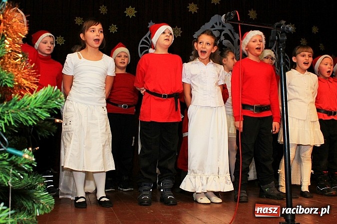 Zdjęcie w galerii na portalu naszraciborz.pl: Świąteczny klimat w Krzanowicach wiadomości z regionu