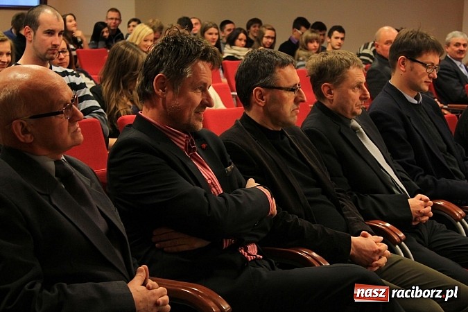 Zdjęcie w galerii na portalu naszraciborz.pl: Budowlańcy szkolili się w raciborskim zamku wiadomości z regionu