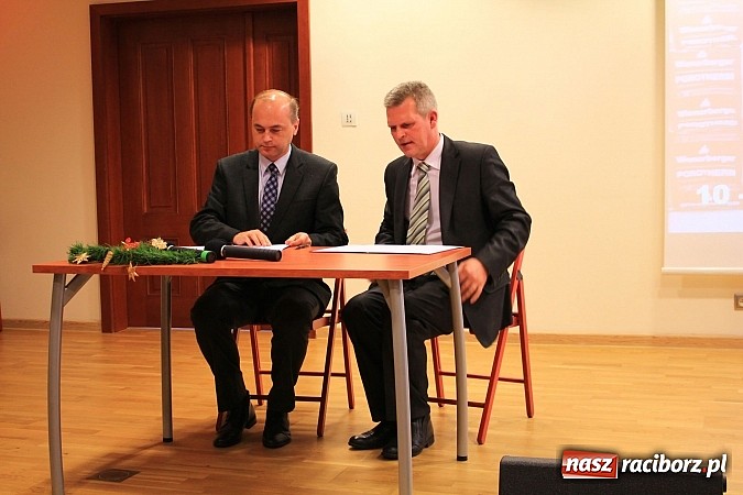 Zdjęcie w galerii na portalu naszraciborz.pl: Budowlańcy szkolili się w raciborskim zamku wiadomości z regionu