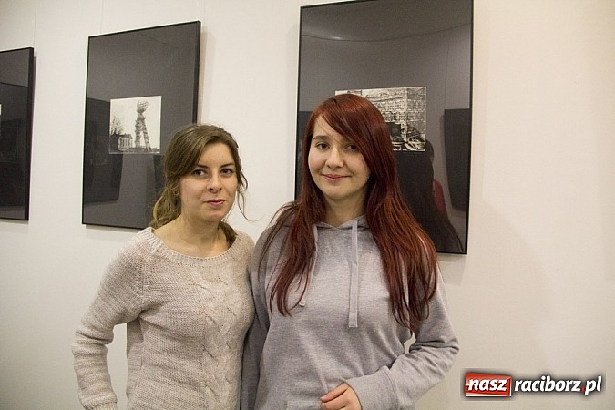 Zdjęcie w galerii na portalu naszraciborz.pl: Licealiści wystawili prace w Czarnym Kocie wiadomości z regionu