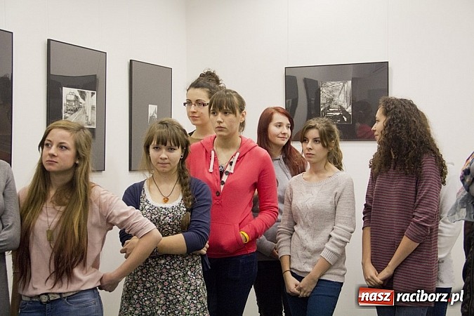 Zdjęcie w galerii na portalu naszraciborz.pl: Licealiści wystawili prace w Czarnym Kocie wiadomości z regionu