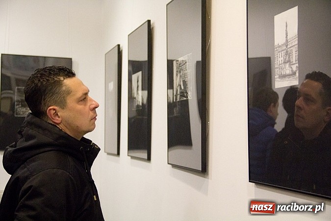 Zdjęcie w galerii na portalu naszraciborz.pl: Licealiści wystawili prace w Czarnym Kocie wiadomości z regionu