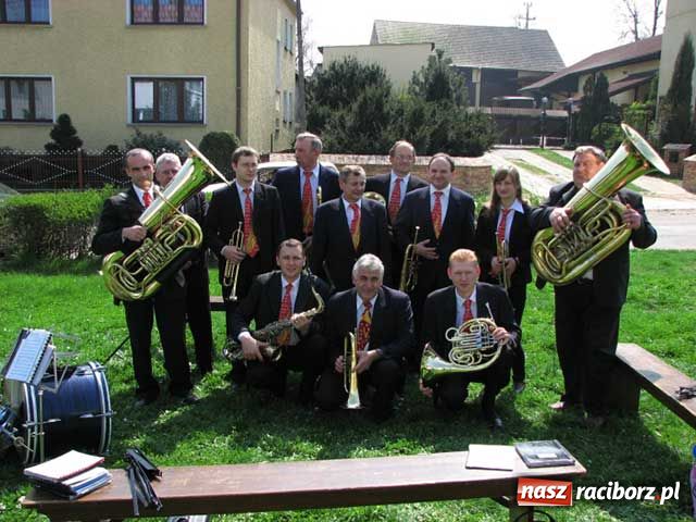 Zdjęcie w galerii na portalu naszraciborz.pl: Przewodniczący Buzek przyjedzie do Sudoła wiadomości z regionu