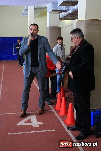 Zdjęcie w galerii na portalu naszraciborz.pl: Zimowe mistrzostwa lekkoatletyczne w ZSOMS wiadomości z regionu