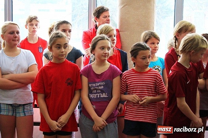 Zdjęcie w galerii na portalu naszraciborz.pl: Zimowe mistrzostwa lekkoatletyczne w ZSOMS wiadomości z regionu