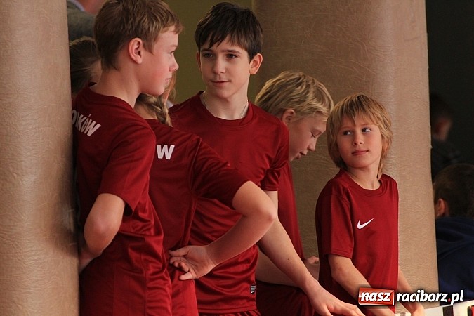 Zdjęcie w galerii na portalu naszraciborz.pl: Zimowe mistrzostwa lekkoatletyczne w ZSOMS wiadomości z regionu