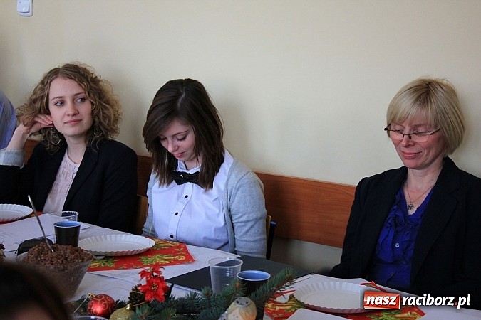 Zdjęcie w galerii na portalu naszraciborz.pl: Święta u Rumcajsa, czyli wigilia bohemistów wiadomości z regionu