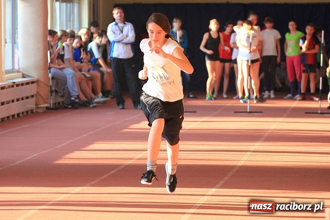 Zdjęcie w galerii na portalu naszraciborz.pl: Gimnazjaliści rywalizowali w ZSOMS wiadomości z regionu