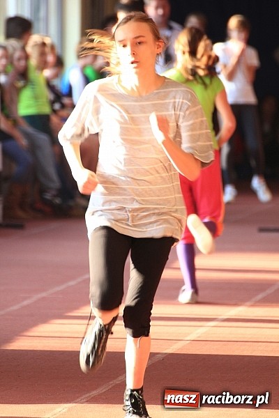 Zdjęcie w galerii na portalu naszraciborz.pl: Gimnazjaliści rywalizowali w ZSOMS wiadomości z regionu