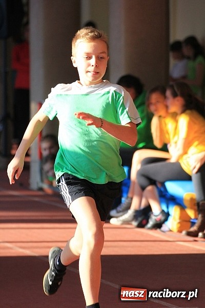 Zdjęcie w galerii na portalu naszraciborz.pl: Gimnazjaliści rywalizowali w ZSOMS wiadomości z regionu