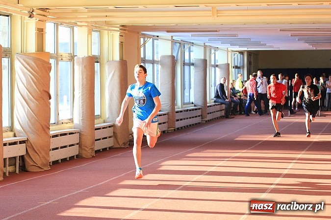 Zdjęcie w galerii na portalu naszraciborz.pl: Gimnazjaliści rywalizowali w ZSOMS wiadomości z regionu