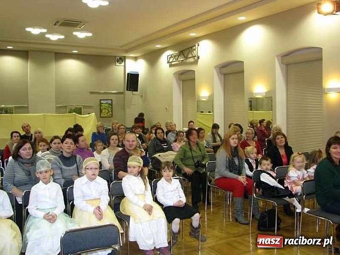 Zdjęcie w galerii na portalu naszraciborz.pl: Przegląd polskich i niemieckich kolęd w Tworkowie wiadomości z regionu