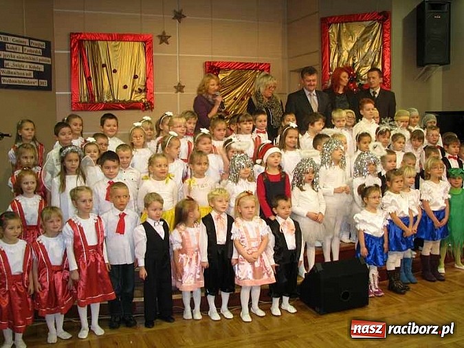 Zdjęcie w galerii na portalu naszraciborz.pl: Przegląd polskich i niemieckich kolęd w Tworkowie wiadomości z regionu