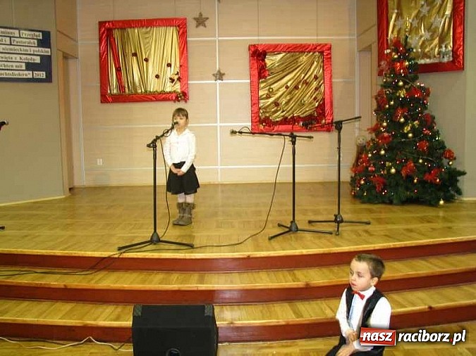 Zdjęcie w galerii na portalu naszraciborz.pl: Przegląd polskich i niemieckich kolęd w Tworkowie wiadomości z regionu