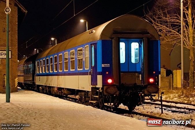 Zdjęcie w galerii na portalu naszraciborz.pl: Czytelnik informuje: kolej wzmocniła składy na trasie Chałupki-Racibórz wiadomości z regionu