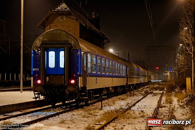 Zdjęcie w galerii na portalu naszraciborz.pl: Czytelnik informuje: kolej wzmocniła składy na trasie Chałupki-Racibórz wiadomości z regionu