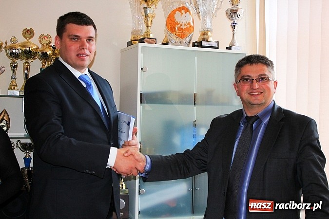 Zdjęcie w galerii na portalu naszraciborz.pl: ZSOMS będzie miał nową halę! Niebawem ruszy budowa wiadomości z regionu