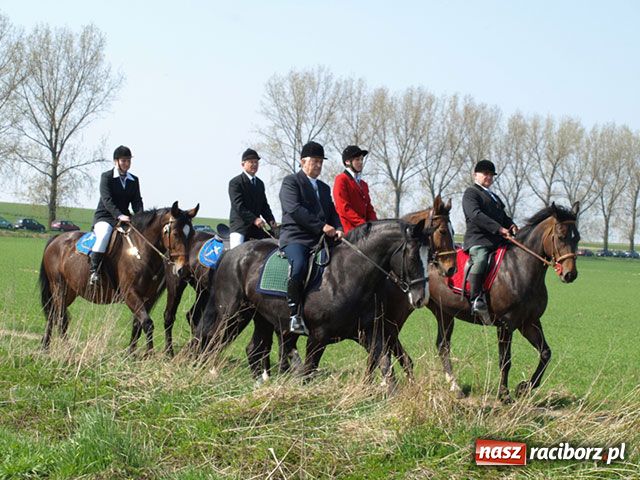 Zdjęcie w galerii na portalu naszraciborz.pl: Bieńkowicki obchód pól wiadomości z regionu