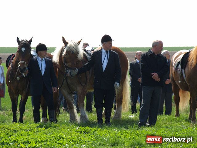 Zdjęcie w galerii na portalu naszraciborz.pl: Bieńkowicki obchód pól wiadomości z regionu